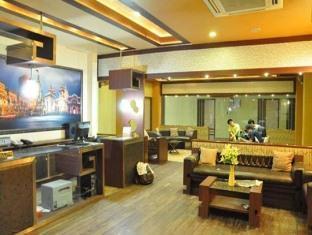 ורנאסי Hotel Vishwanath מראה חיצוני תמונה