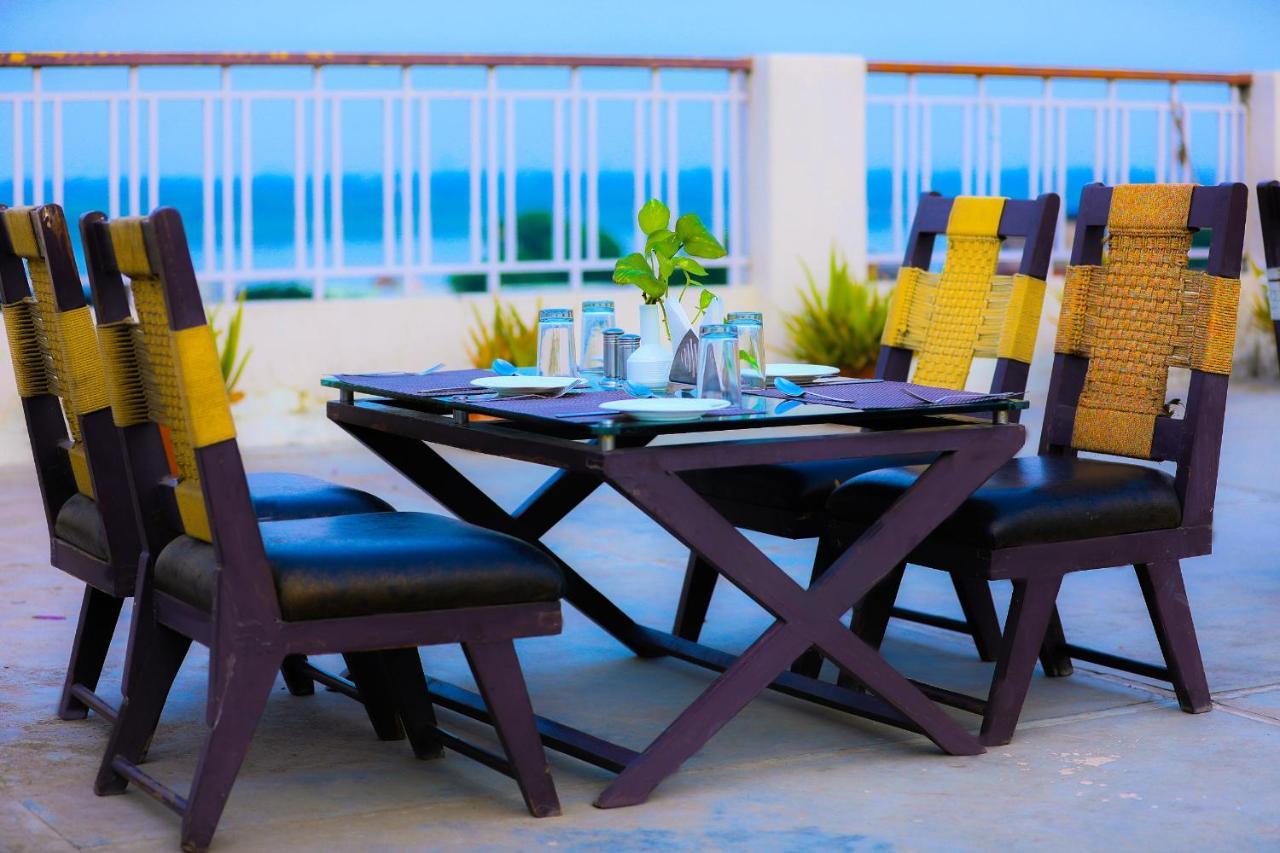 ורנאסי Hotel Vishwanath מראה חיצוני תמונה